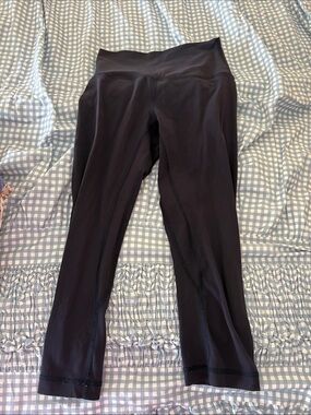 Lululemon capri aligns